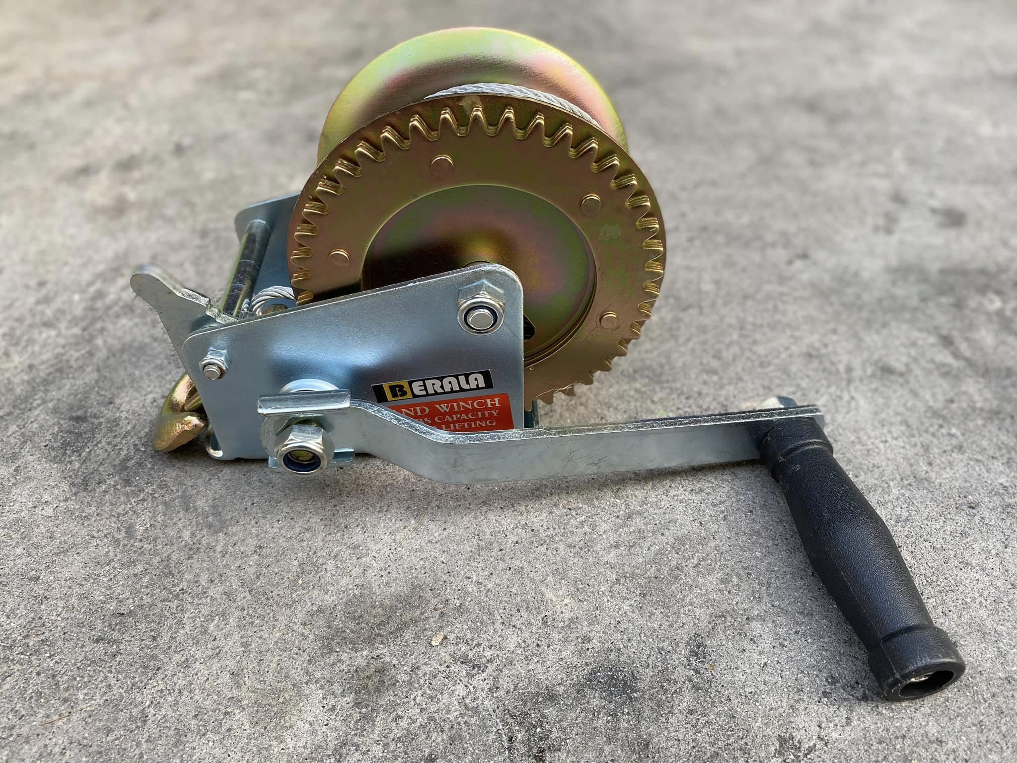 รอกสลิง มือหมุน BERALA 1200 ปอนด์ (ขนาด 545.5 กิโลกรัม) สลิงยาว 10 เมตร หนา 4.5 มิล