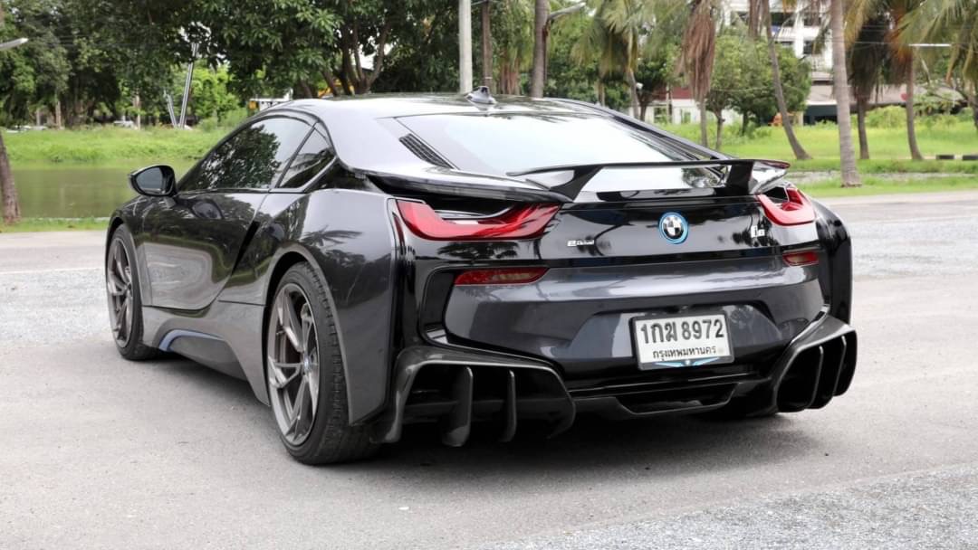 BMW i8 ปี 2015