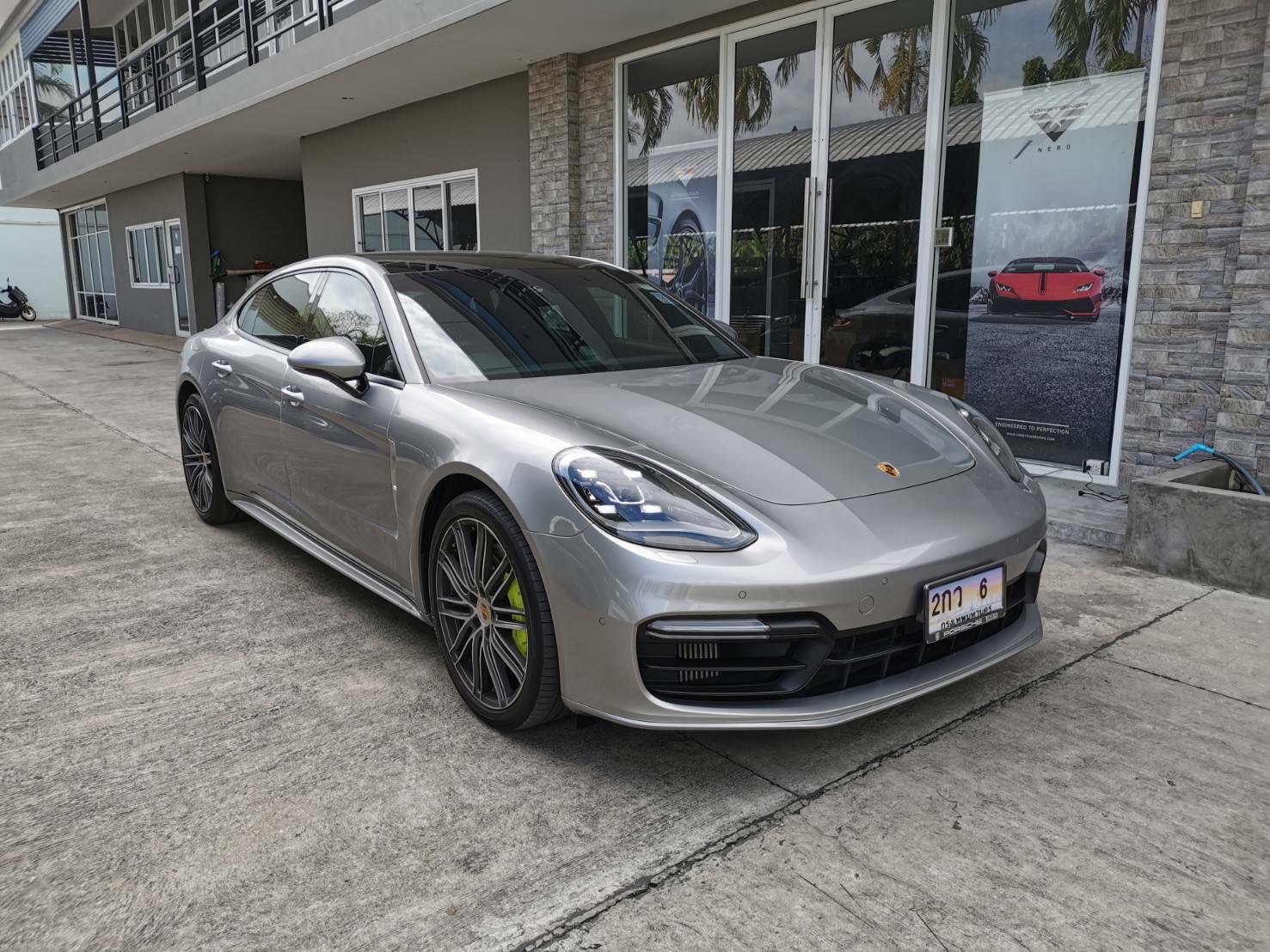 Porsche Panamera4 executive ปี 2018