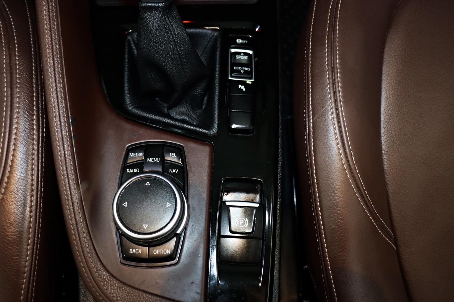 BMW X1 sDrive18d X-Line (F48) ปี 2016