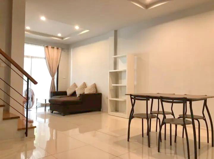 ให้เช่าทาวน์โฮม หมู่บ้านเปี่ยมสุข ติวานนท์ 56