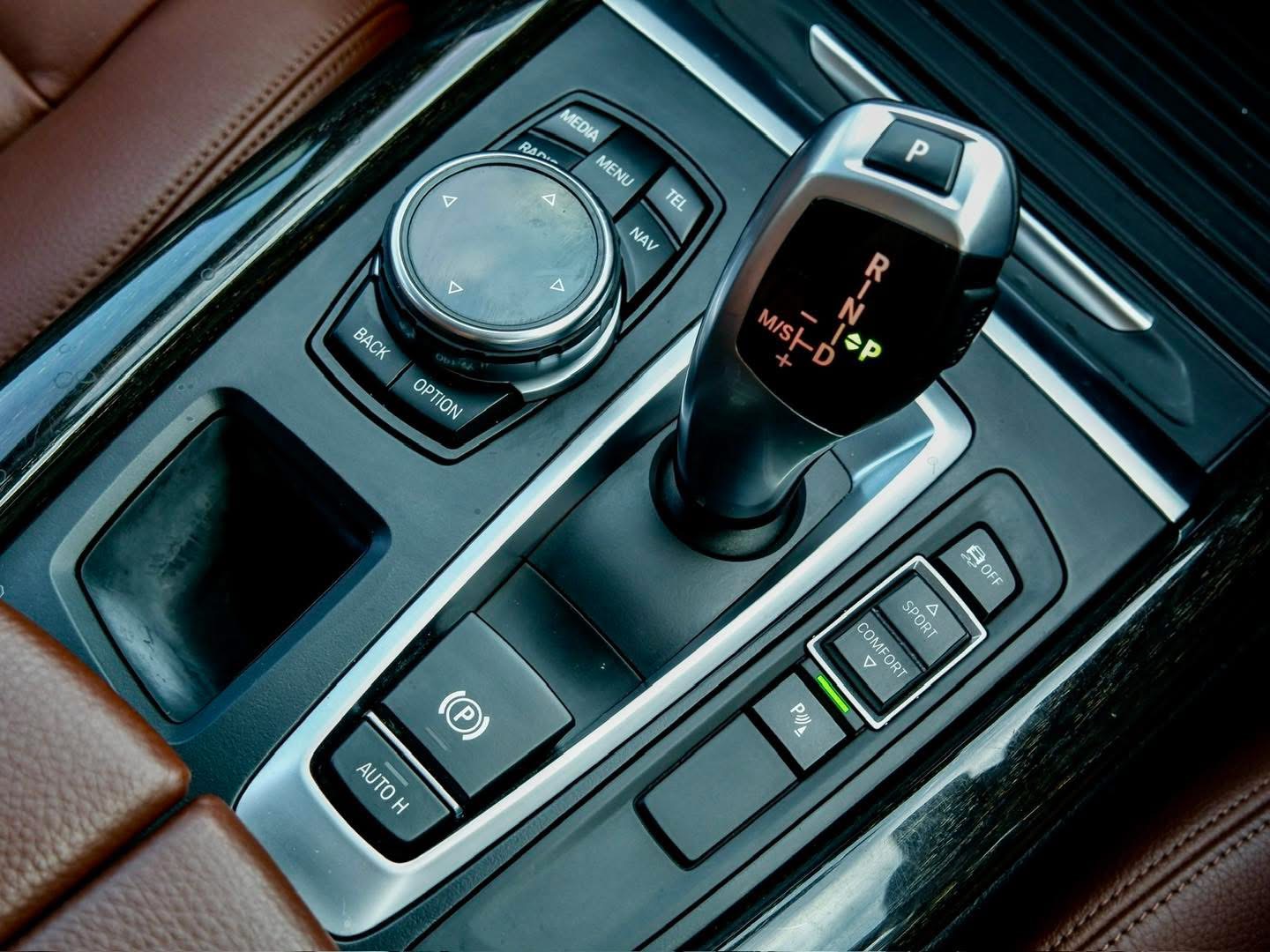 BMW X5 sDRIVE25d PURE EXPERIENCE ปี 2015