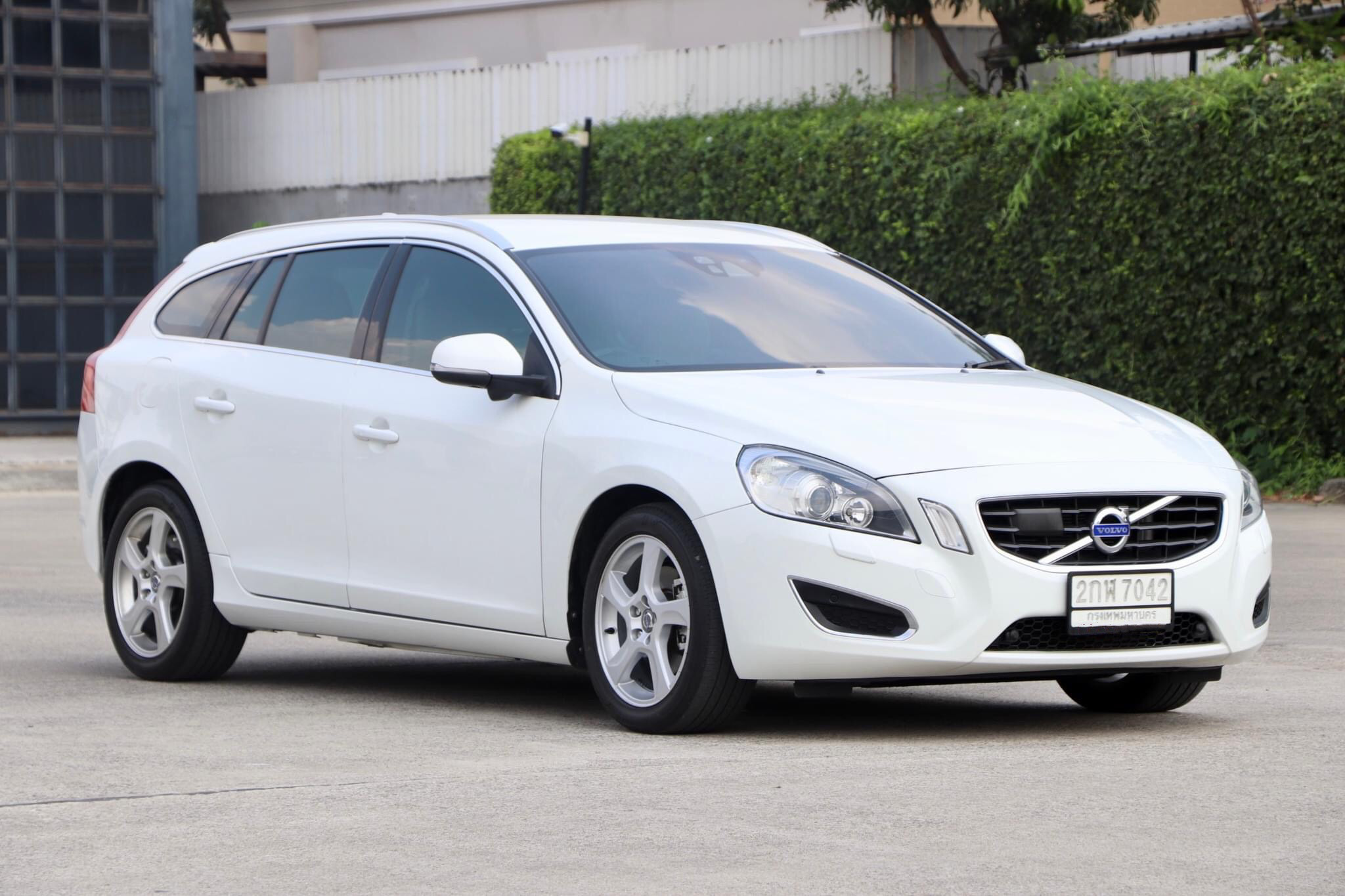 VOLVO V60 1.6 CC ปี2012 จด 2014