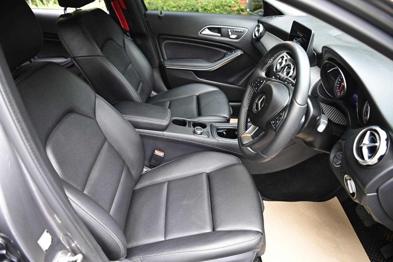 Mercedez-Benz GLA 200 ปี2018