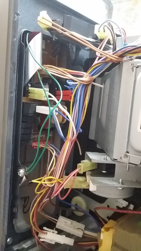 ซ่อมไมโครเวฟ ยี่ห้อ SAMSUNG รุ่น MT1099STD อาการเครื่องไม่ทำงาน ไม่ร้อน