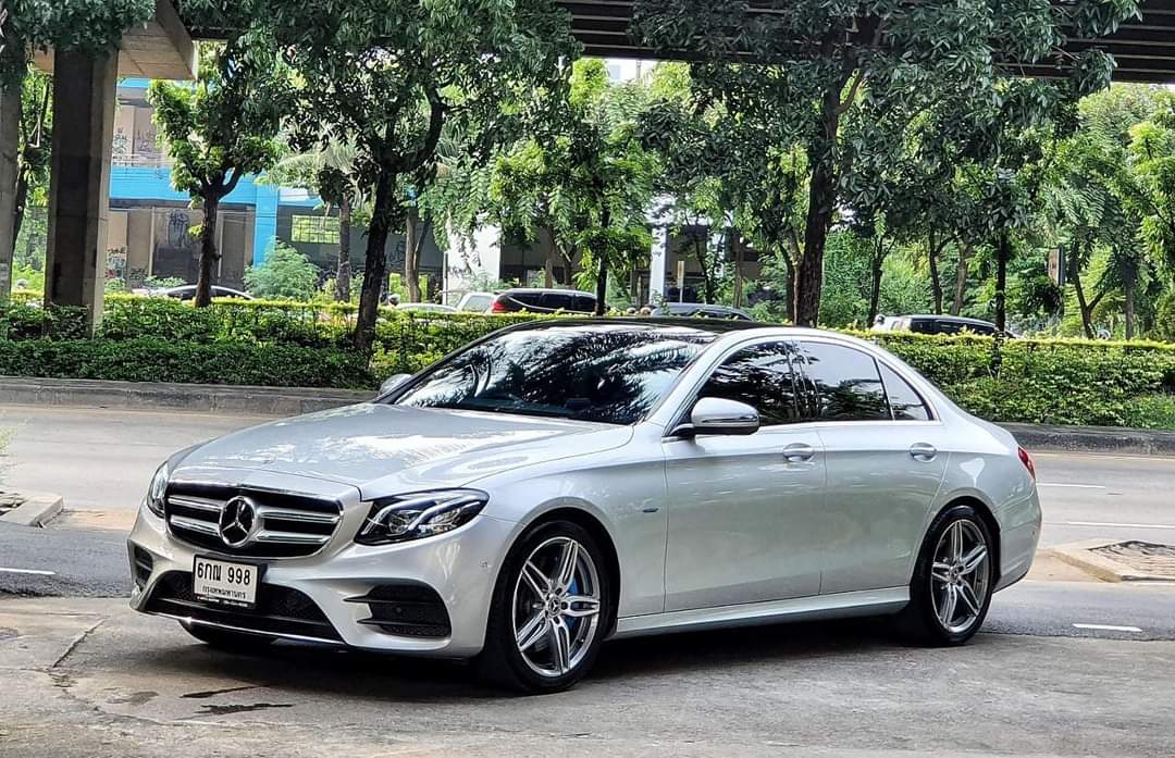 Mercedes Benz E350e AMG ปี 2018