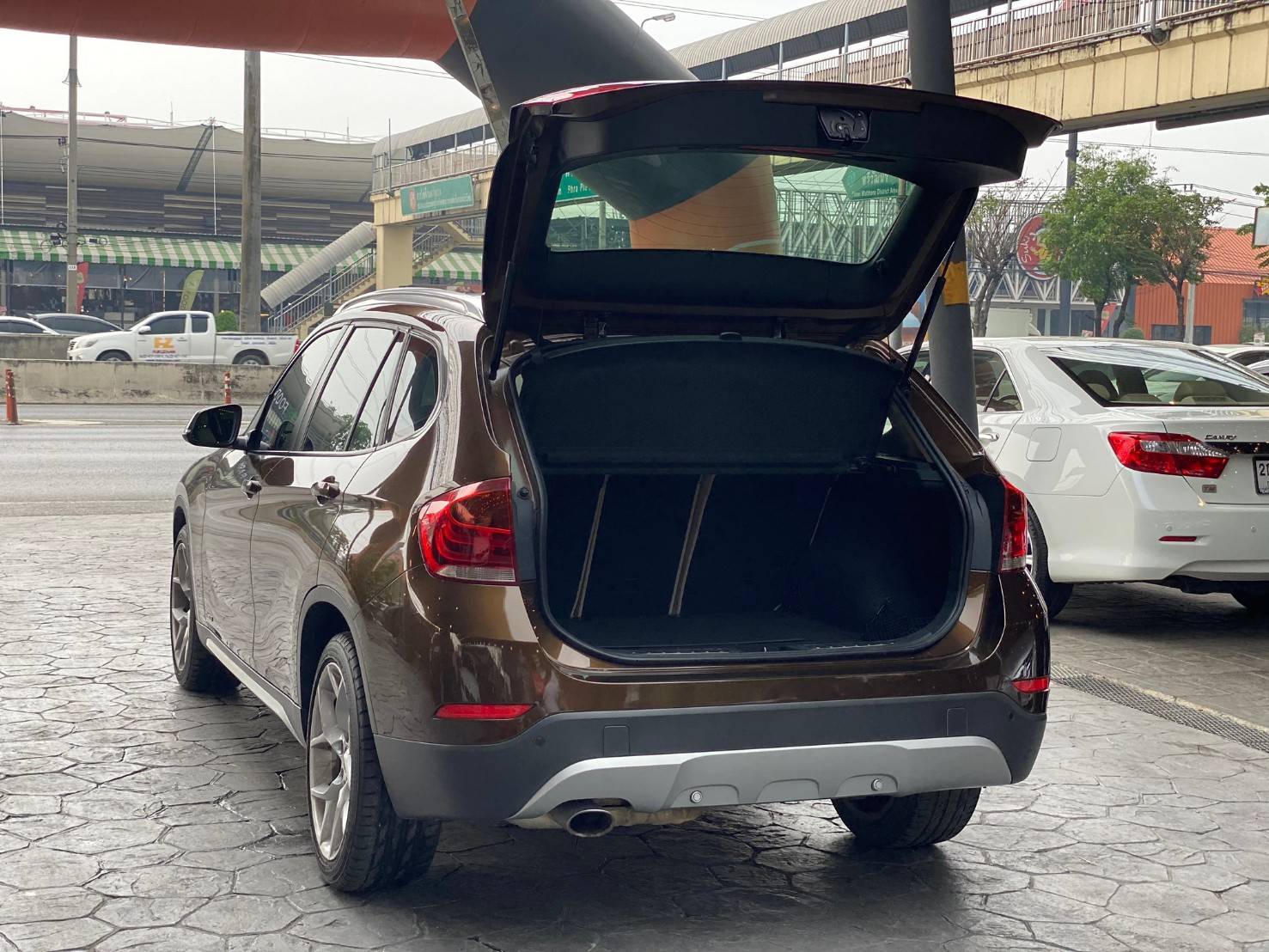 BMW X1 SDRIVE 18I XLINE ปี 2014 จด 16