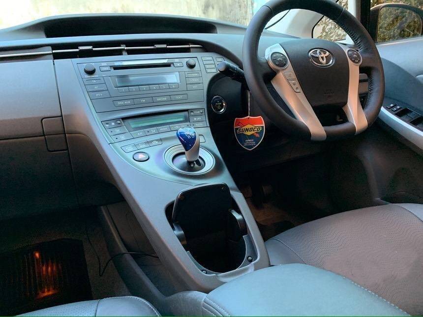 Toyota Prius 1.8 Hybrid ปี 2011