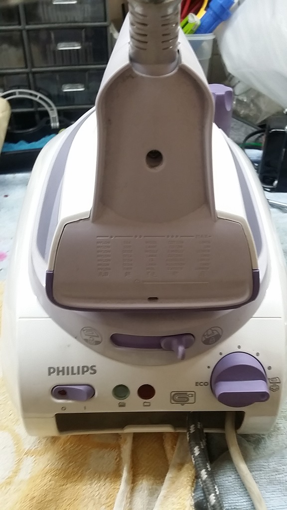 ซ่อมเตารีดไอน้ำ ยี่ห้อ PHILIPS รุ่น GC6540 อาการไอน้ำไม่ออก