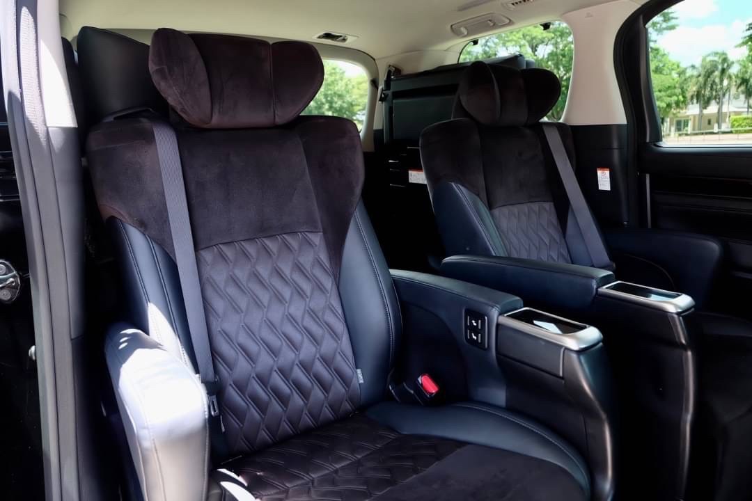 Toyota Vellfire 2.5 ZG Edition ปี 2015