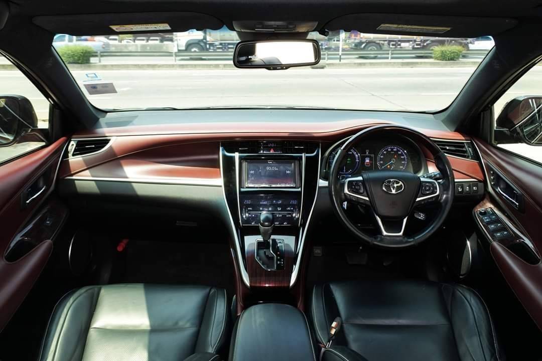 TOYOTA HARRIER 2.5 Hybrid E-Four ปี 2014