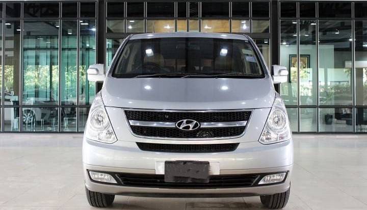 Hyundai H1 2.5 Maesto Deluxe ปี 2011