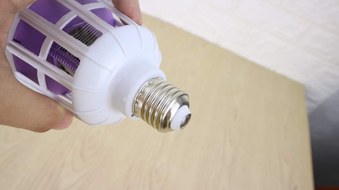 หลอดไฟดักยุง LED 15W ใช้กับไฟบ้าน 220v