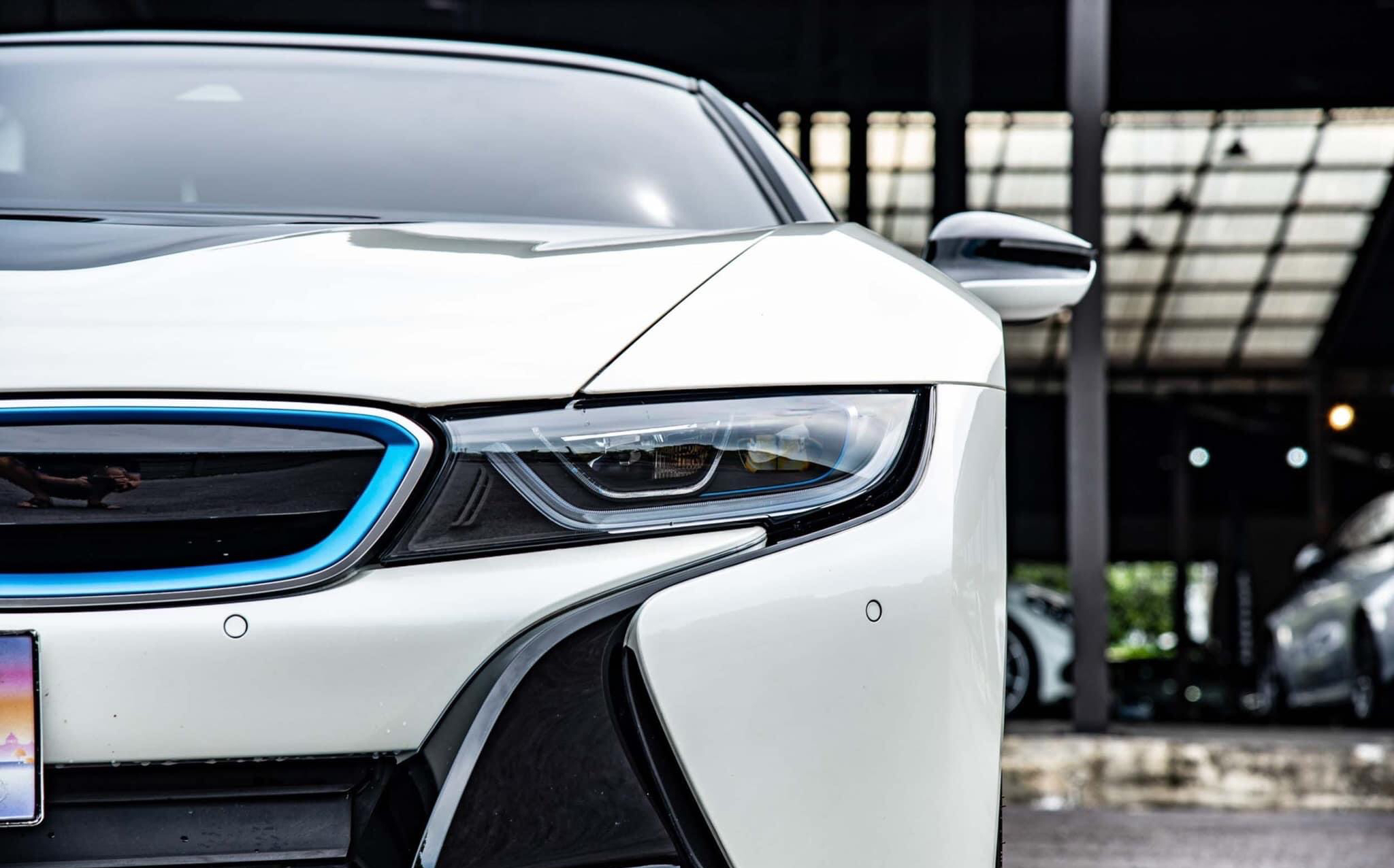 BMW i8 Roadster หลังคาผ้า Soft Top ปี 2020