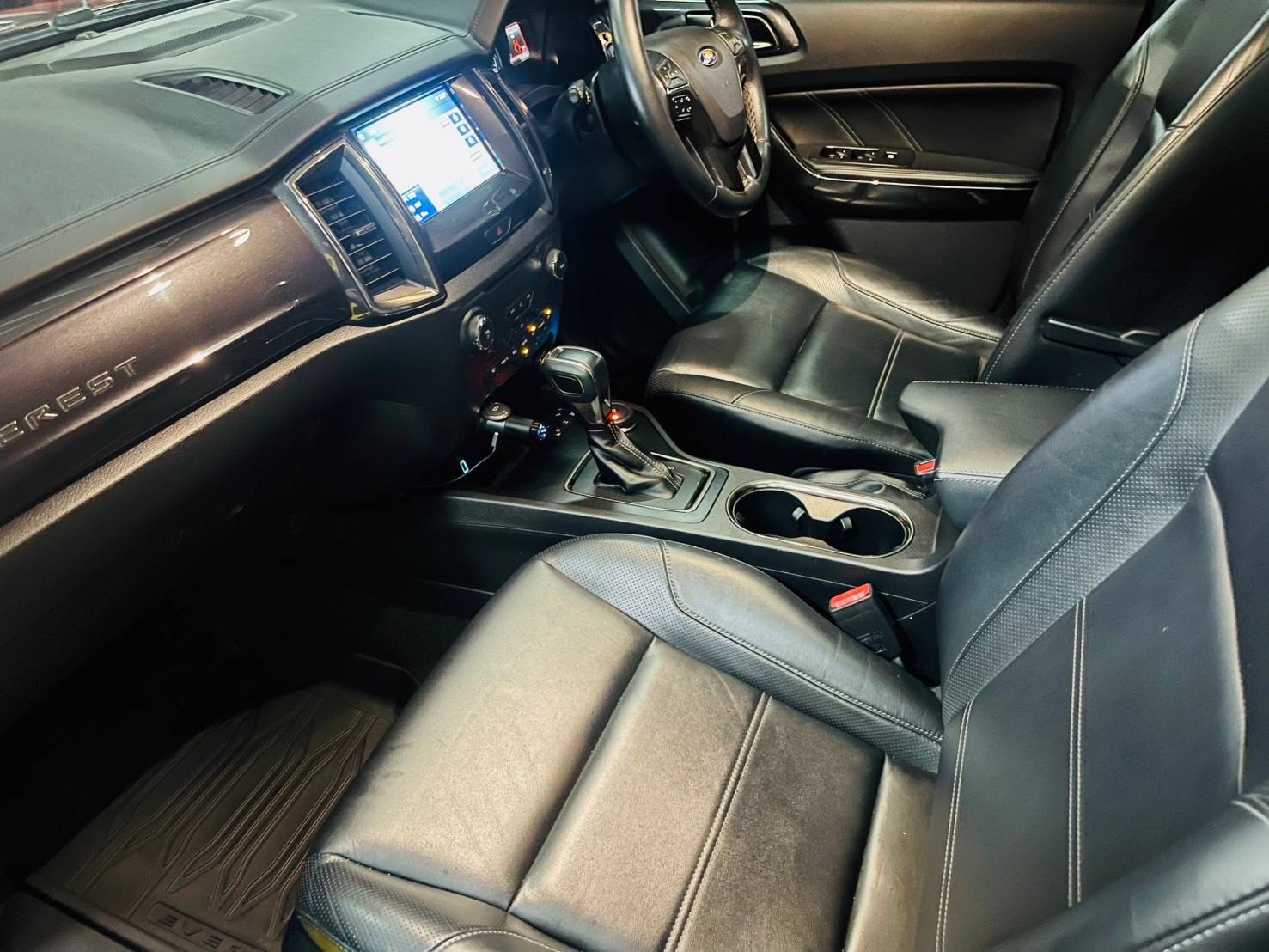 FORD EVEREST 2.0 Bi-TURBO 4WD TOPสุดของรุ่น ปลายปี2018