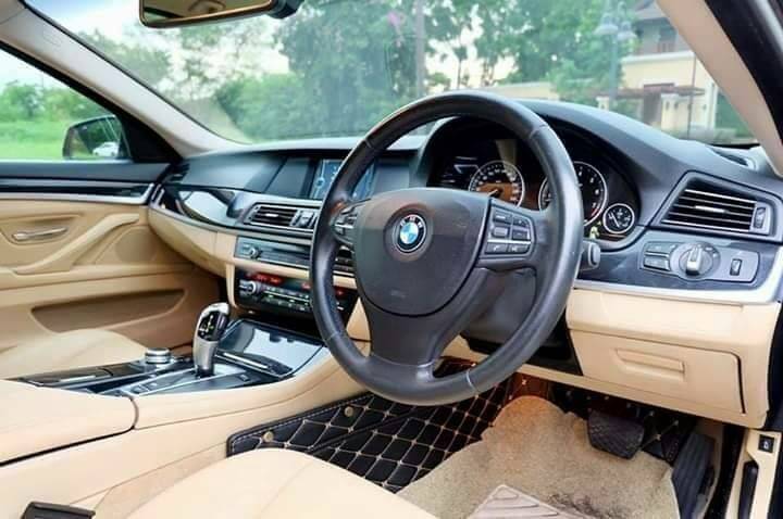 BMW F10 523i ปี 2011