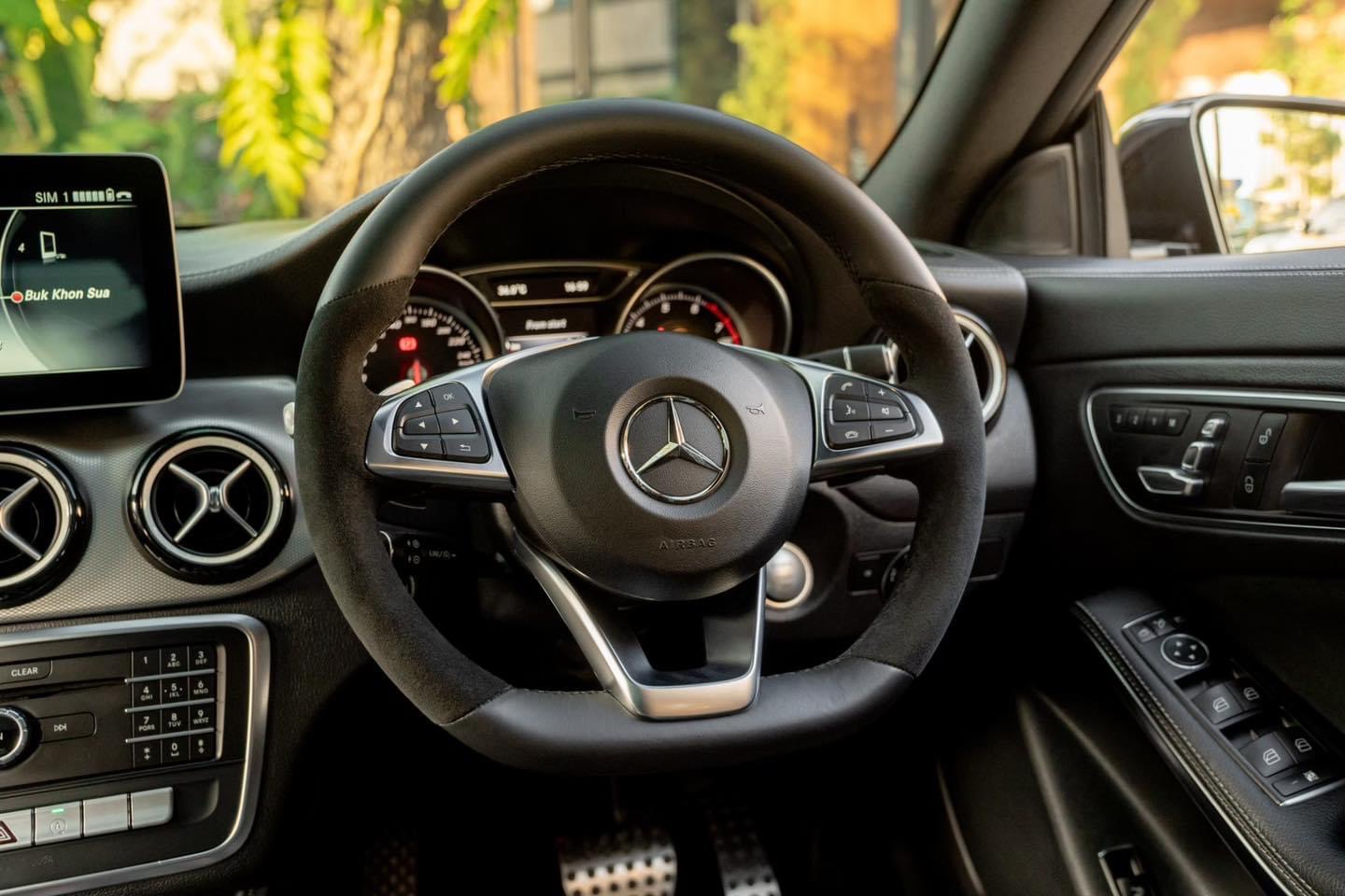 Mercedes-Benz CLA250 AMG WhiteArt Edition ปี 2018