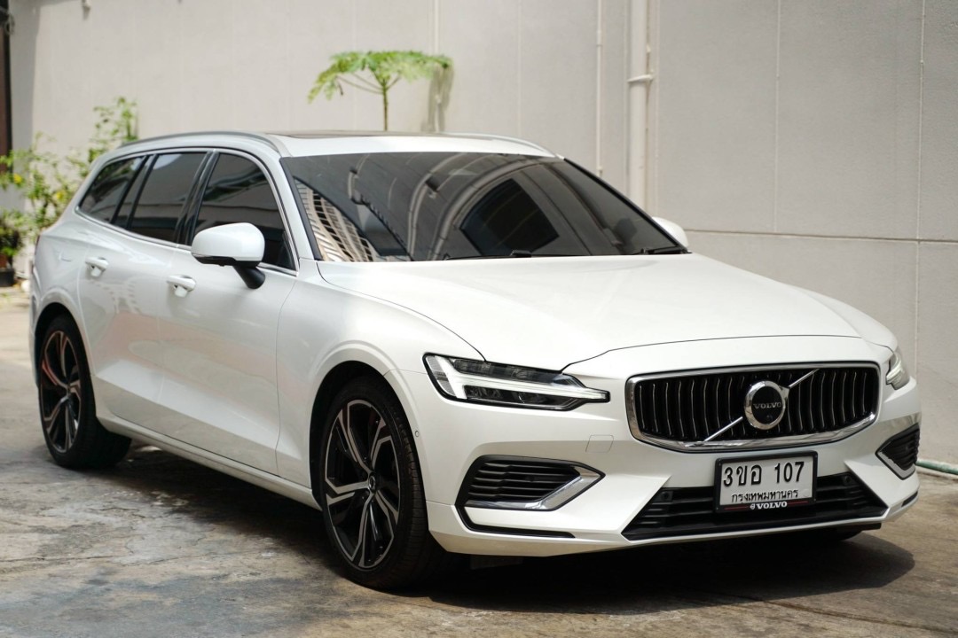Volvo V60 Recharge Ultimate Bright T8 Plug-in Hybrid ปี 2023