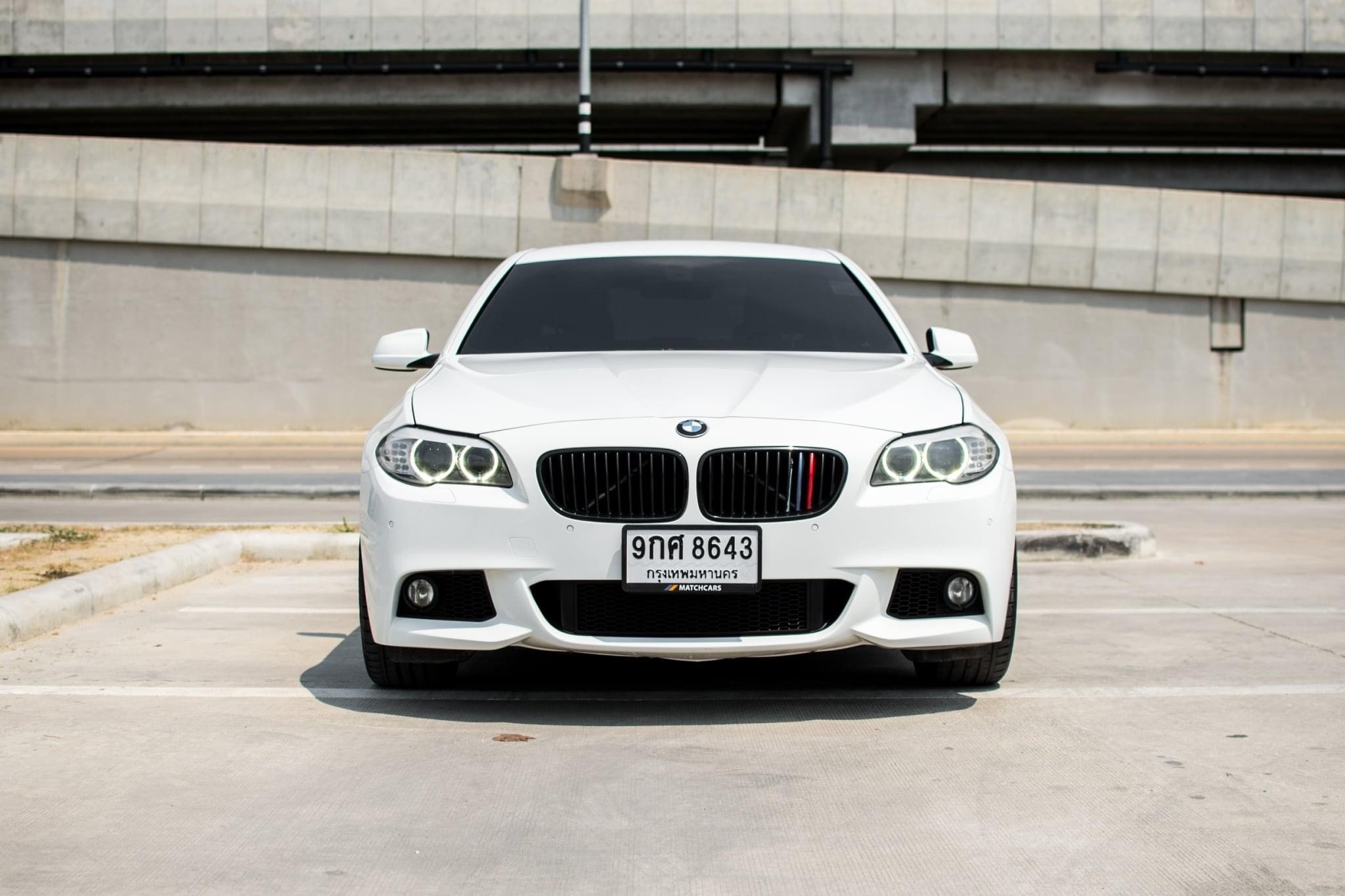 BMW 528i Luxury F10 ปี 2011
