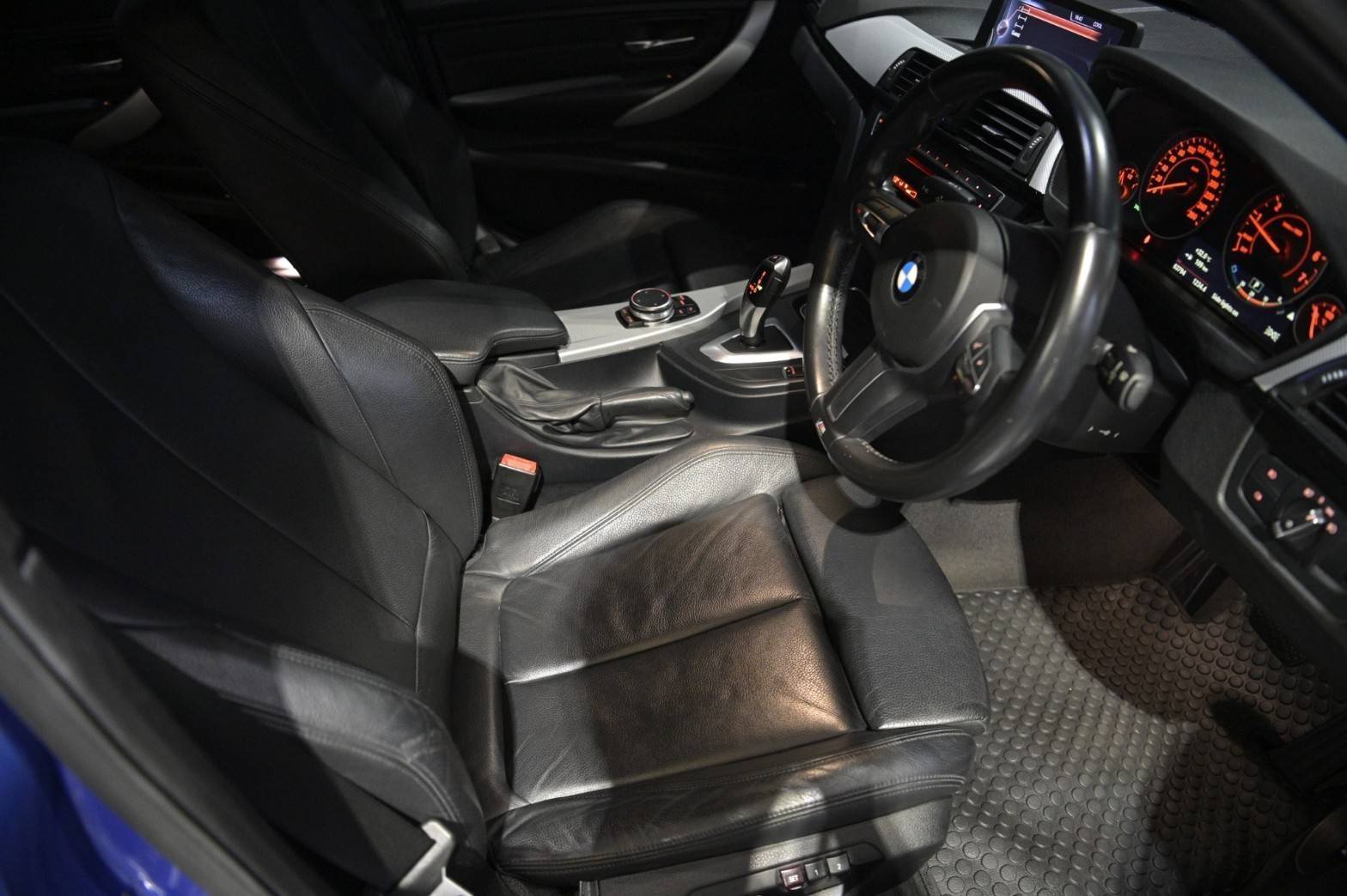 BMW 320i M Sport ปี 2015