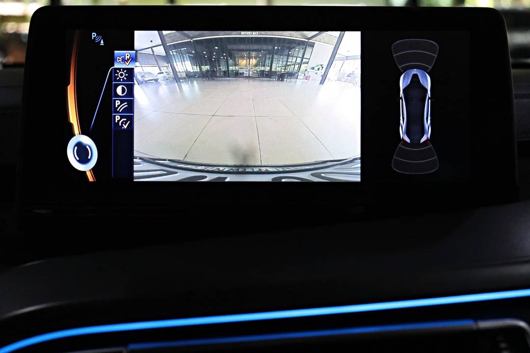 BMW i8 Hybrid (I12) ปี 2016