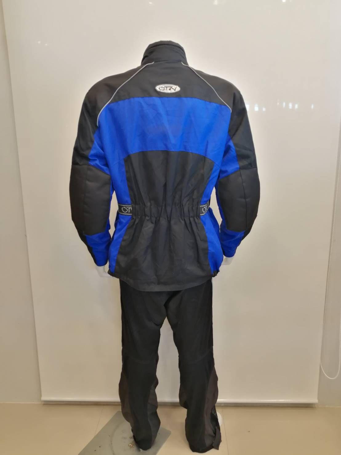 เสื้อขี่มอเตอร์ไซด์( มือสอง) RCT 257 ขนาด : อก 50" ยาว 29" **ยี่ห้อ OTW **