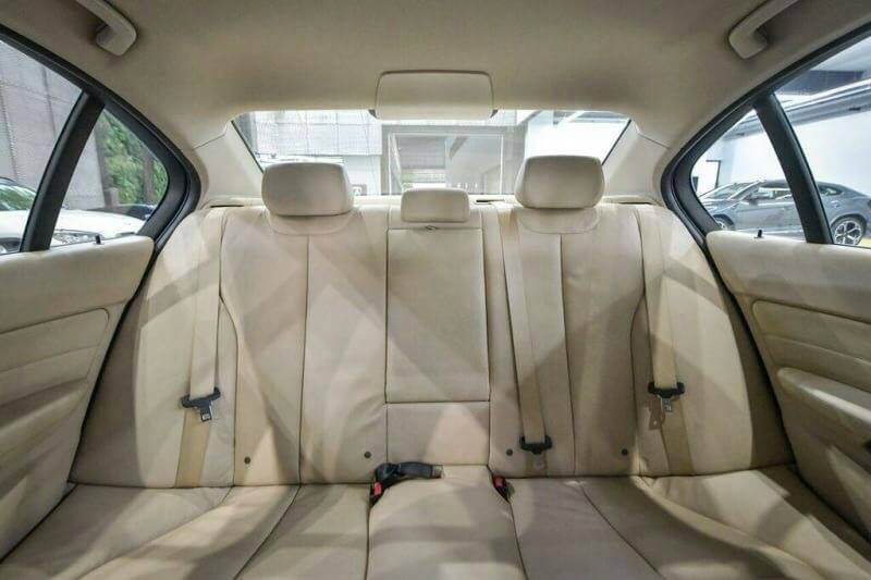 BMW 320i F30 ปี 2013