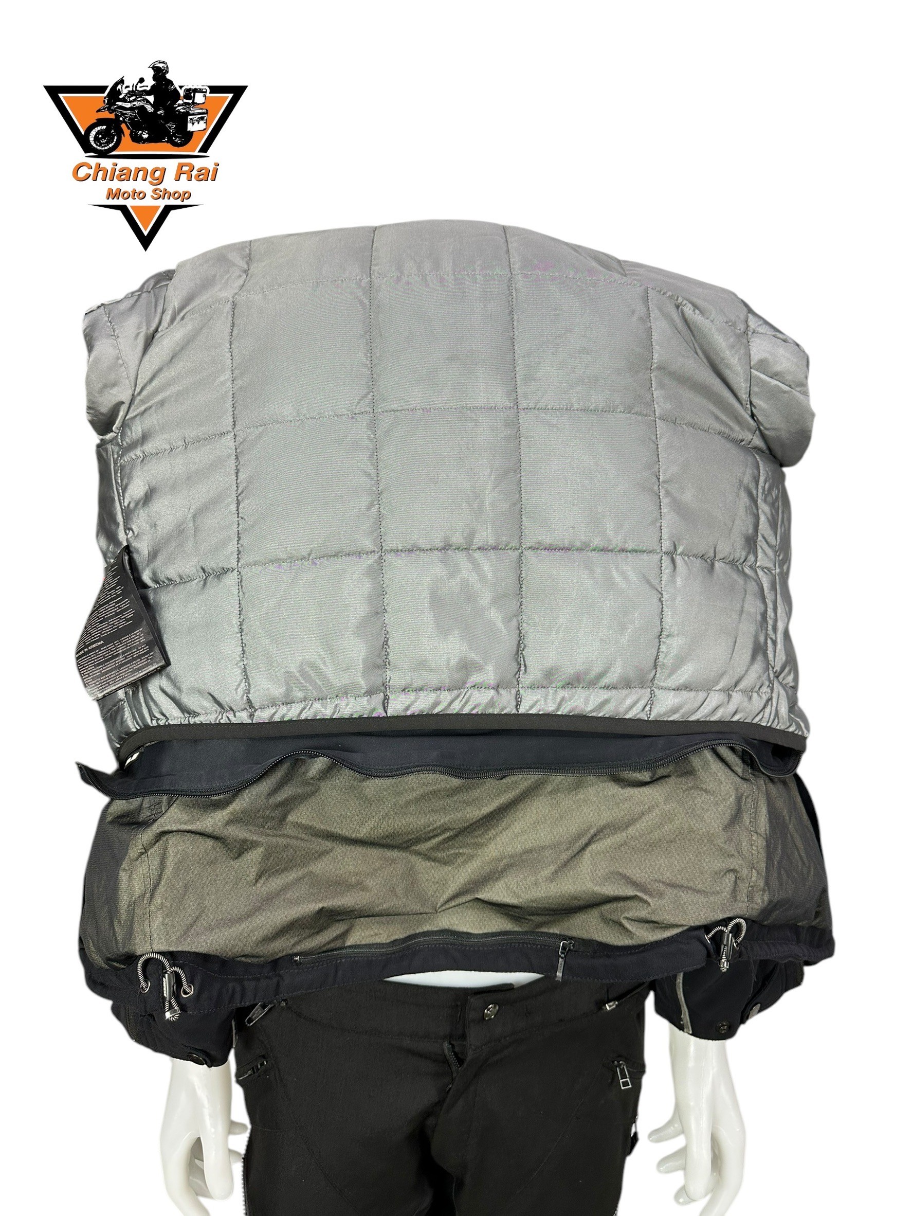 ชุดสำหรับขี่มอเตอร์ไซด์ (มือสอง) SET 027 ชุดทัวริ่ง เสื้อการ์ด + กางเกง ยี่ห้อ***dainese***