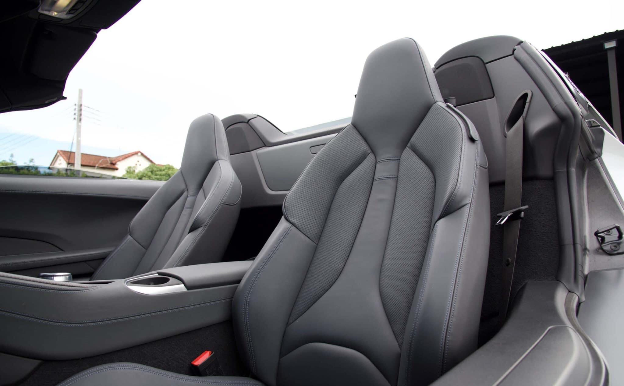 BMW i8 Roadster หลังคาผ้า Soft Top ปี 2020