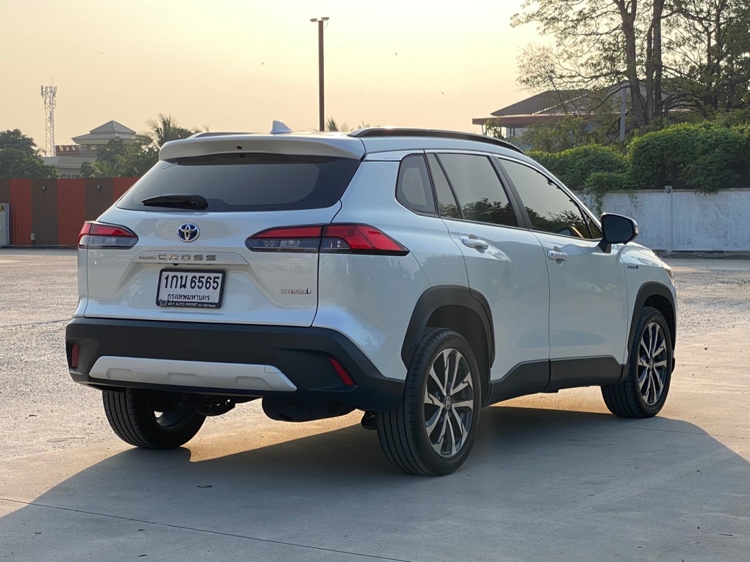 Toyota Cross Hybrid Premium Safety ปี 2020