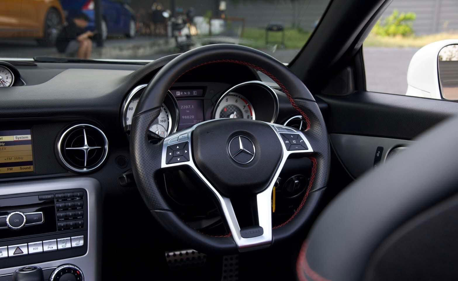 Mercedes-Benz SLK200 AMG ปี 2011 จดทะเบียน 2012