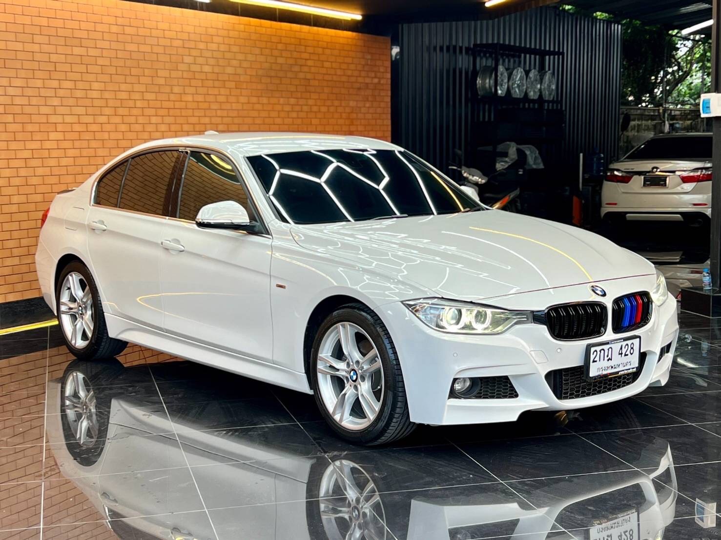 Bmw 320d F30 ชุดแต่ง M-Sport ปี 2013