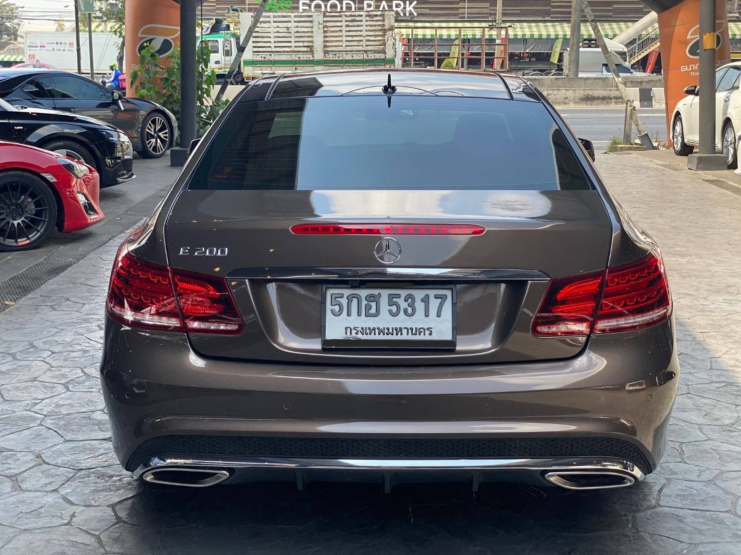 Mercedes-Benz E200 Coupe Facelift AMG ปี 2016