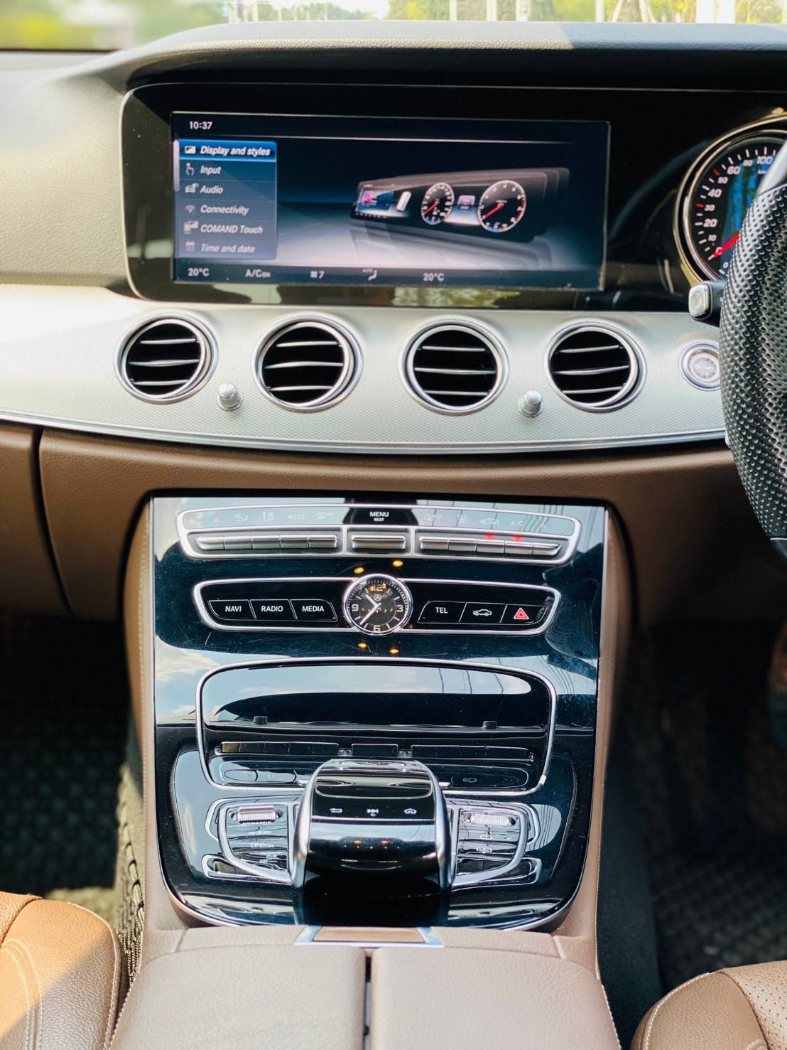 Mercedes-Benz E350e ปี 2017