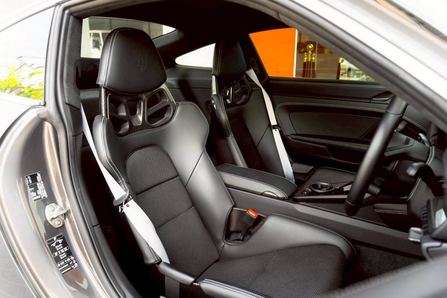 Porsche GT3 4.0 992 coupe MT (ป้ายแดง) ปี 2025