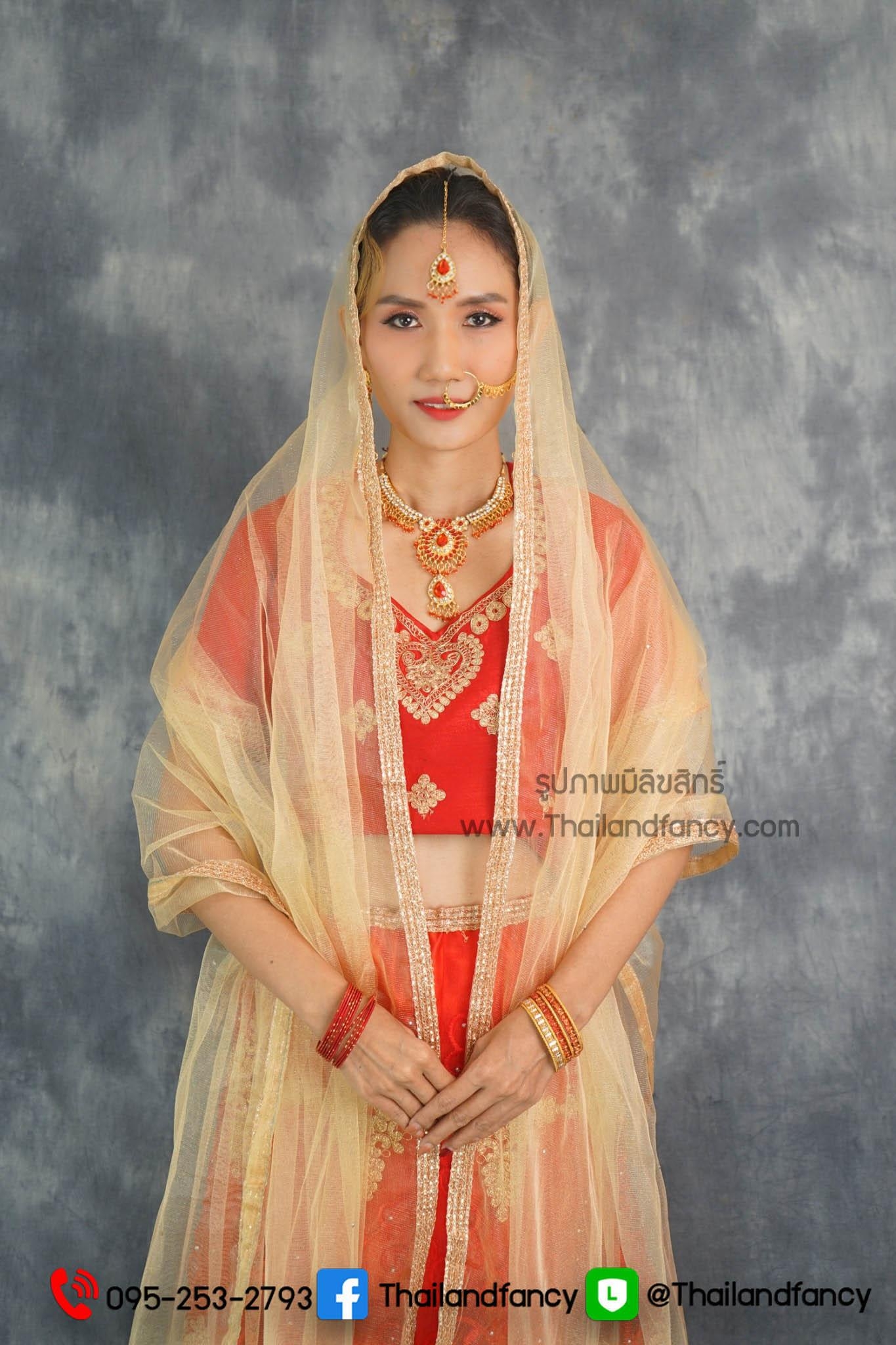 ชุดแฟนซีผู้หญิงสำหรับเช่า ชุดแขกอินเดียแฟนซี เช่าชุดภารตะผู้หญิง เช่าชุดส่าหรีแขกผู้หญิง เช่าชุดแขกหญิง ชุดแขกคังคุไบ ชุดเช่านานาชาติ ชุดแขกอินเดียผู้หญิงสีแดง-ทอง