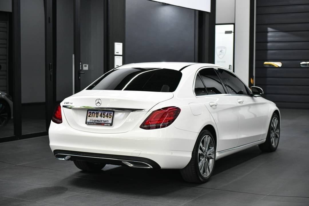 Mercedes Benz C220d avantgarde ปี2022