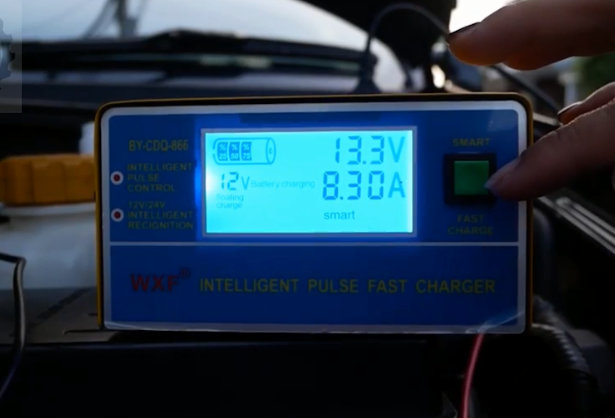 เครื่องชาร์จและฟูฟื้นแบตเตอรี่ 12Vและ 24V