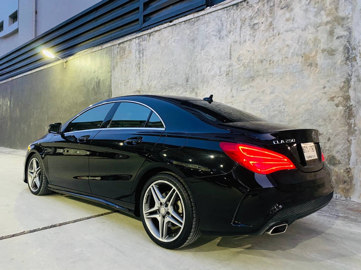 MERCEDES BENZ CLA250 โฉม W117 ปี 2017