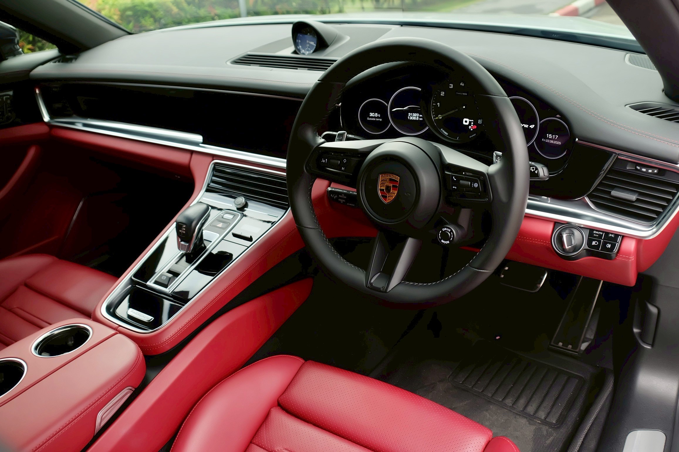 Porsche Panamera 4 E-Hybrid Facelift ปี 2023