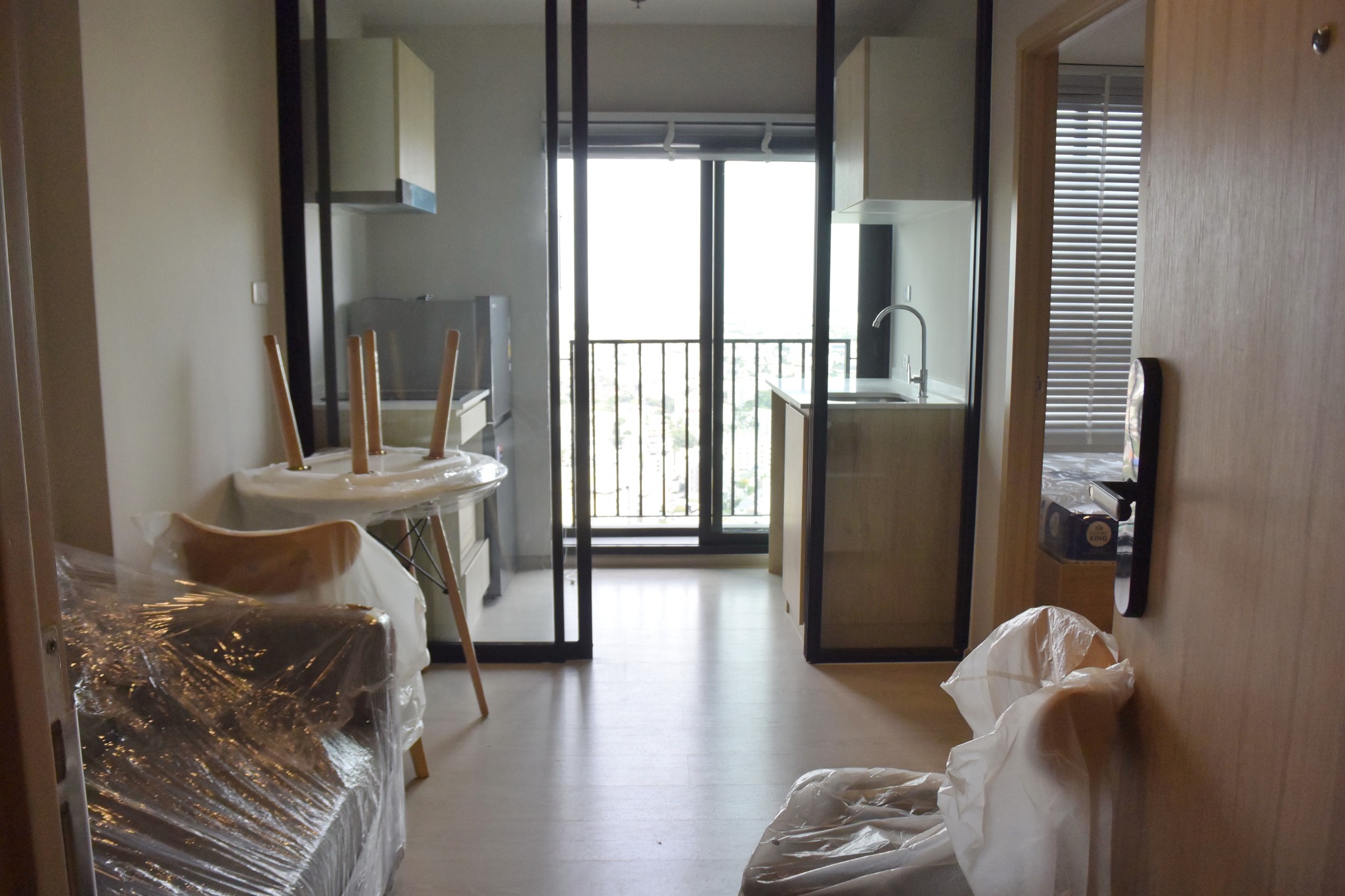 ให้เช่า NUE Noble Ngamwongwan (นิว โนเบิล งามวงศ์วาน ห้องใหม่ ( มี 2 ห้องติดกัน )