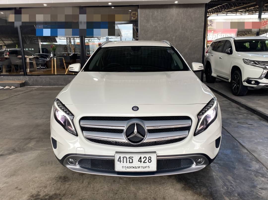 Mercedes-Benz GLA 200 Urban ปี 2015