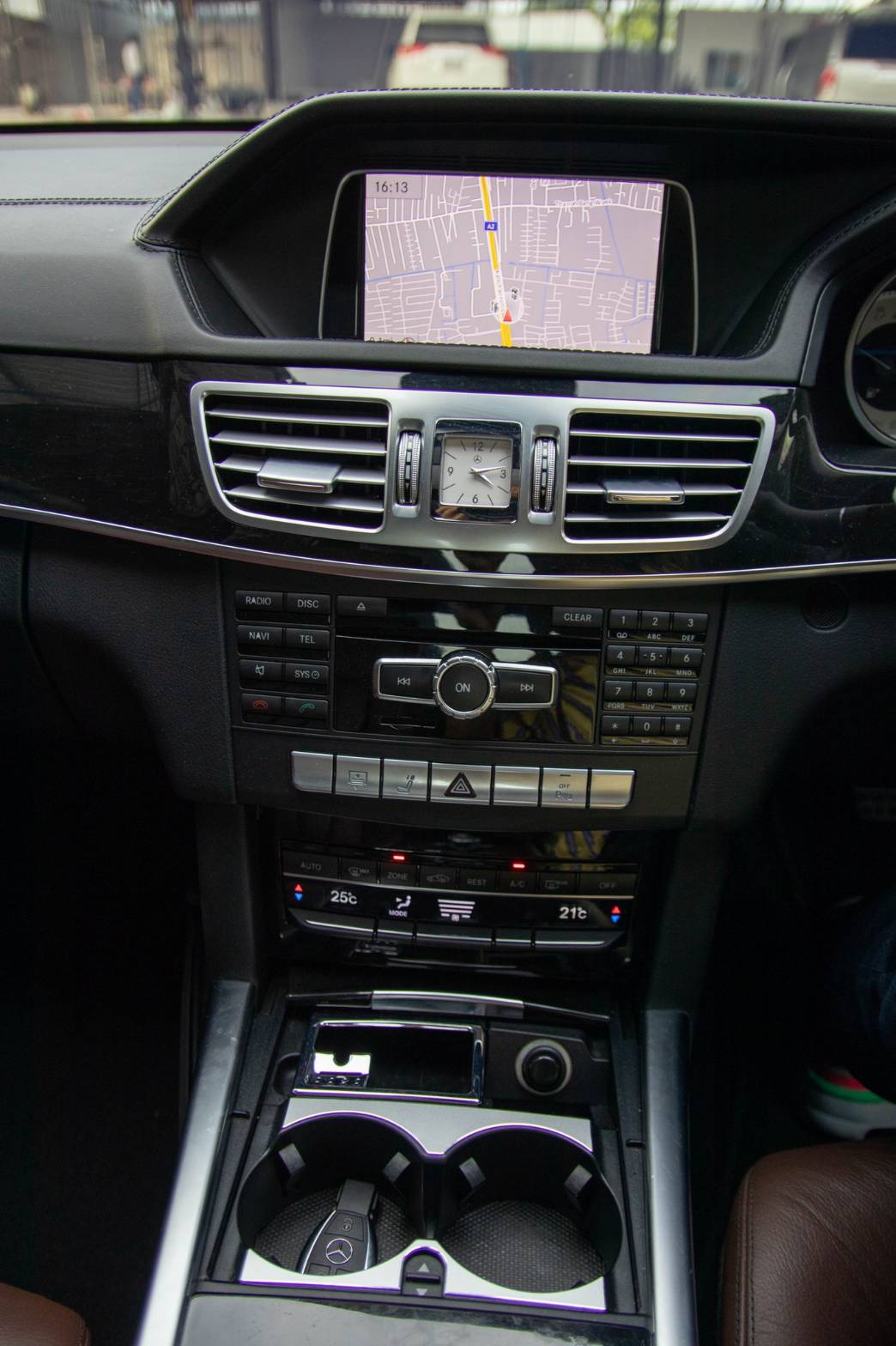 Mercedes-Benz E300 Amg Bluetech Hybrid ปี 2015
