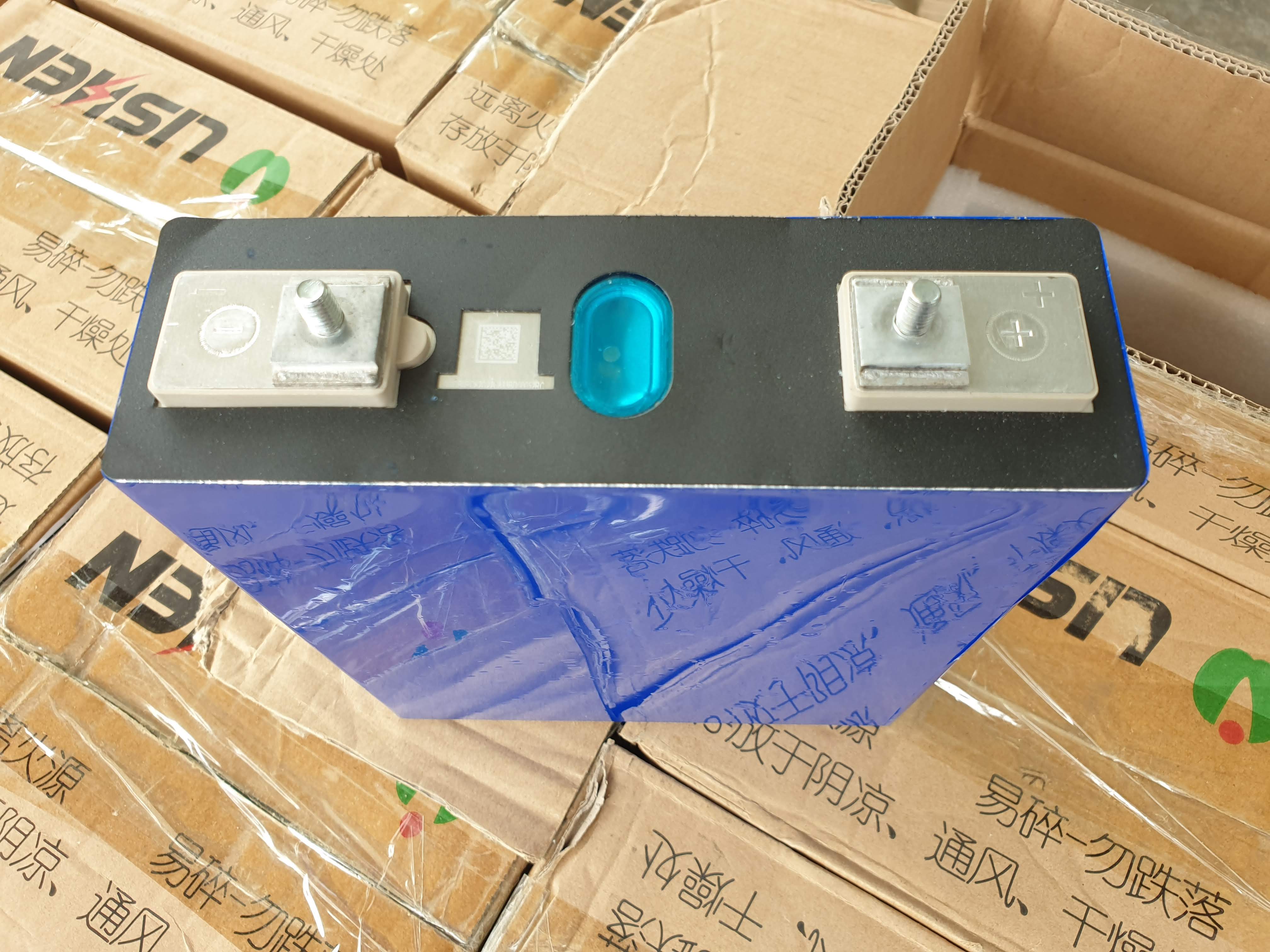 Lishen LFP 3.2v 202Ah 200Ah แบตเตอรี่ลิเทียม 200ah ประกอบ 12v 24v 48v ได้