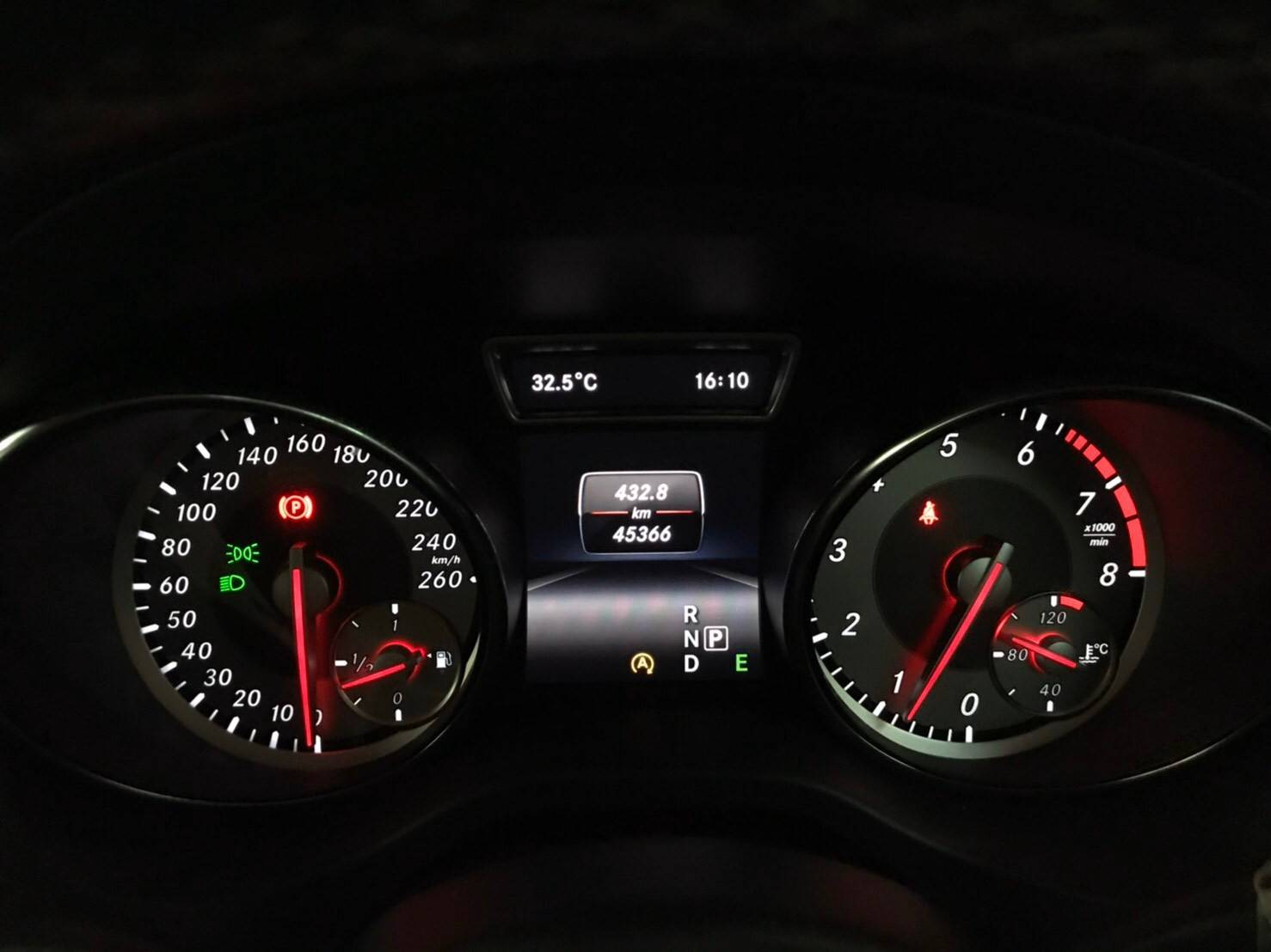 Mercedes-Benz GLA200 Urban ปี 2015