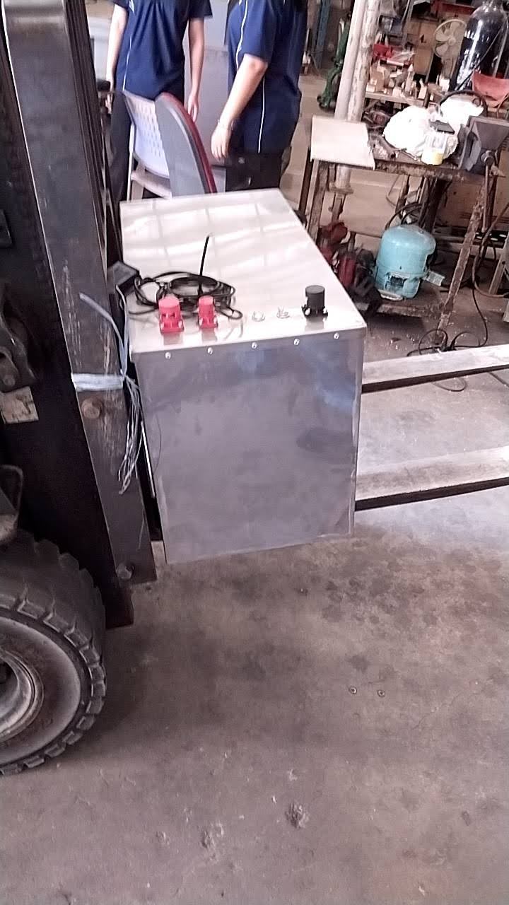 แบตเตอรี่ลิเธียมทำสำหรับโฟล์คลิฟท์ไฟฟ้า รถยกไฟฟ้า forklift 24v 48v