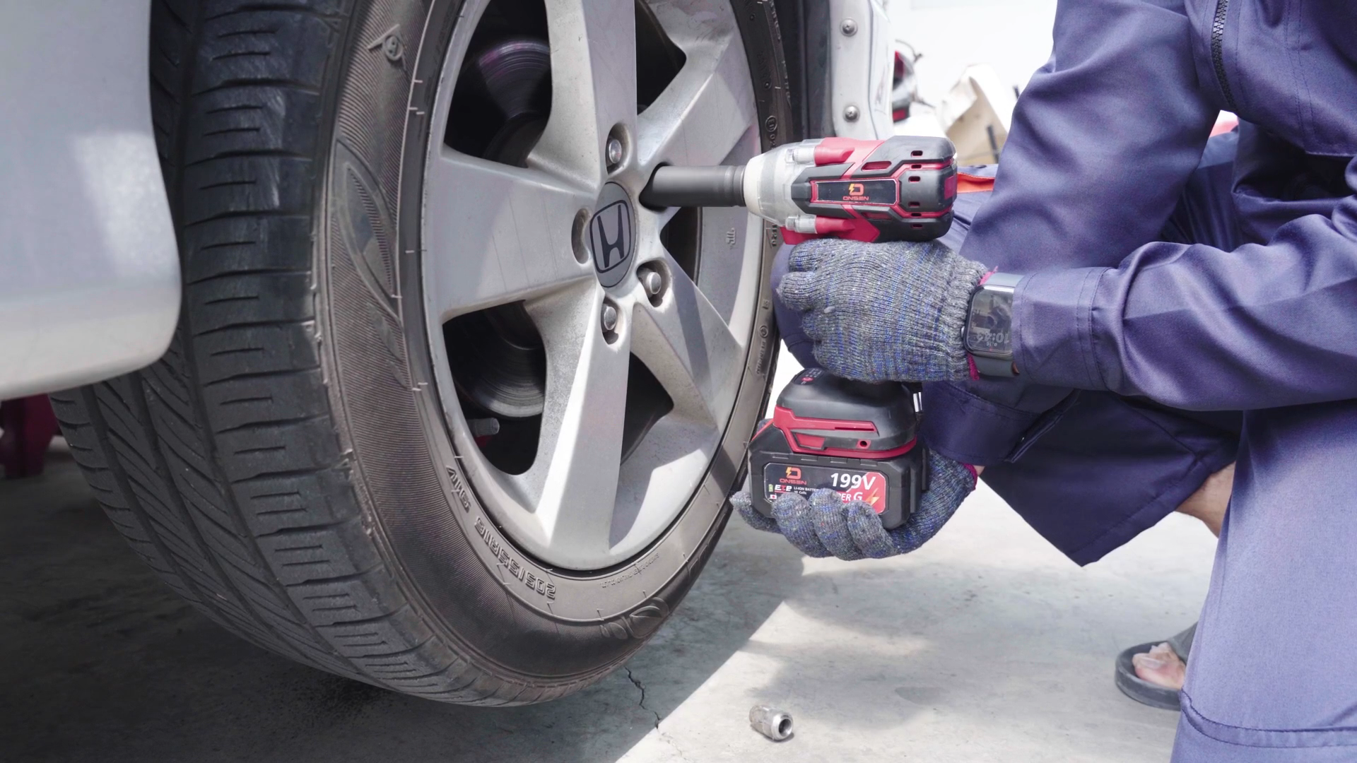 บล็อคแบตเตอรี่ ONSEN 199V