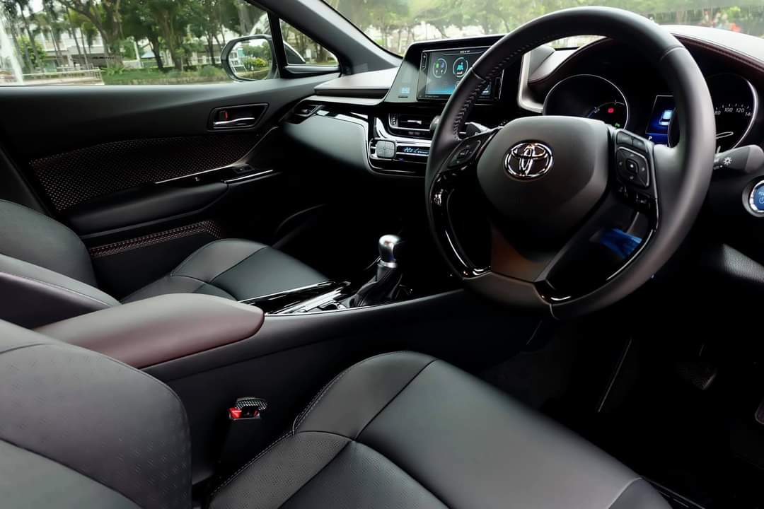 Toyota C-HR 1.8 Hybrid High ปี 2020
