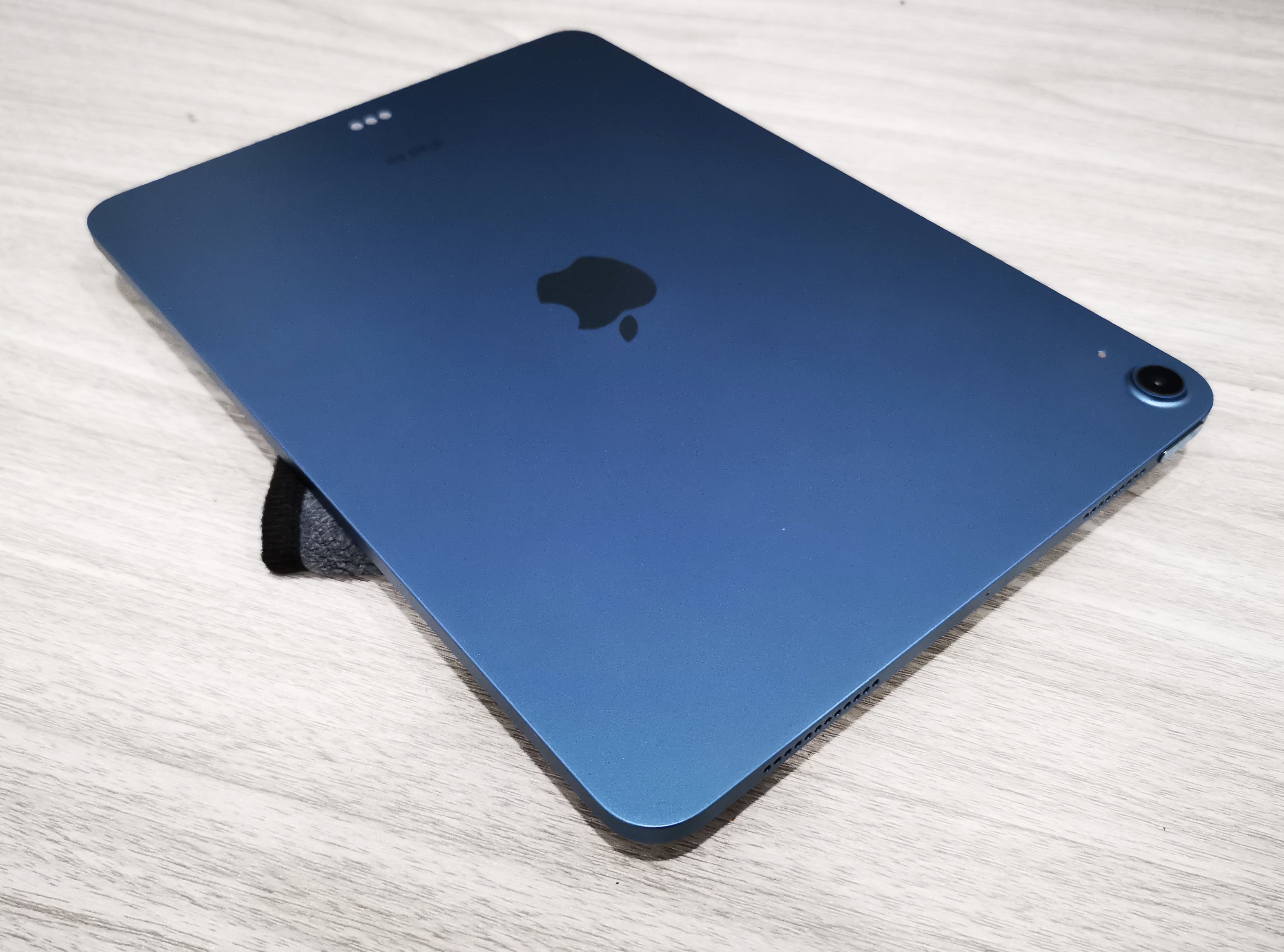 Apple iPad Air 5 64GB Wi-Fi 10.9" 2022 Blue