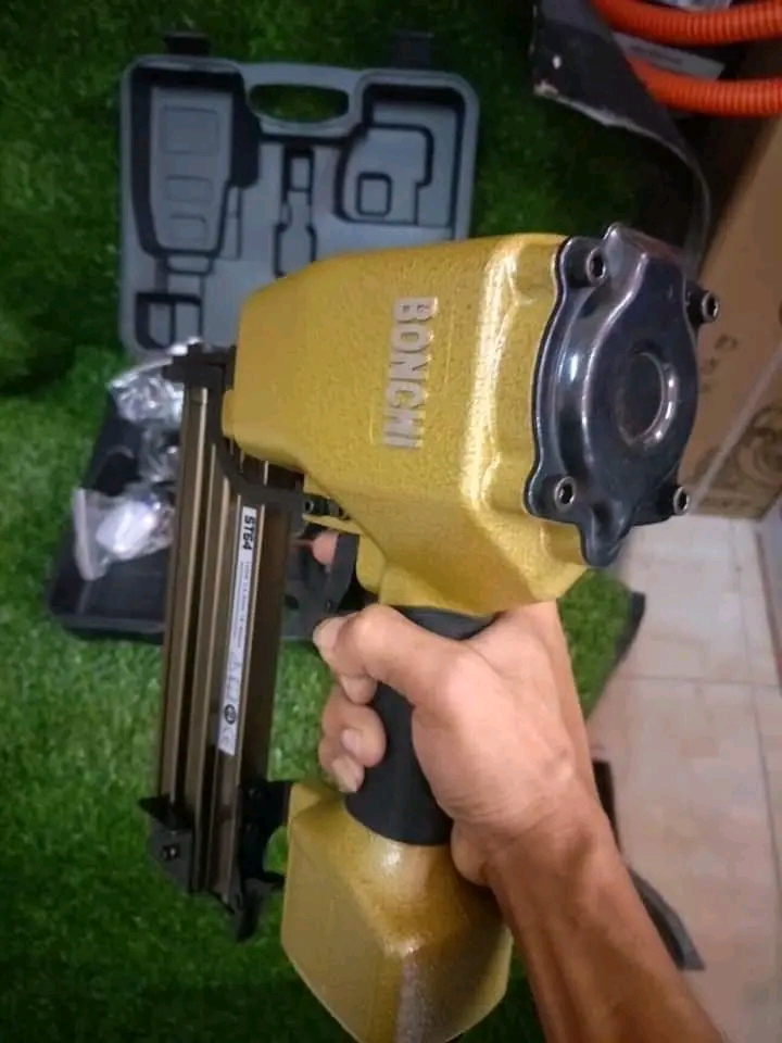 ปืนยิงตะปูเดี่ยว ยิงคอนกรีต ไม้ และเหล็กบาง BONCHI รุ่น ST-64